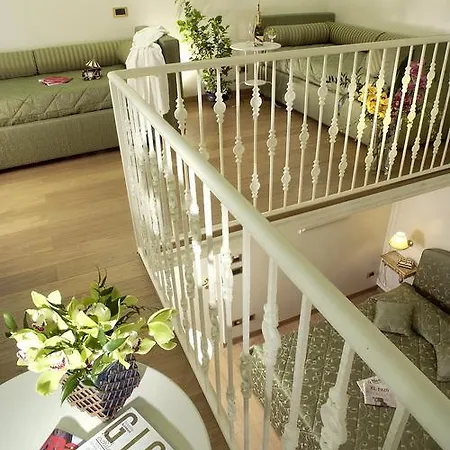 Pensionat Suites Rome 4*