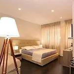 Suites Rome Gasthof 4*