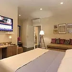 Suites Rome Guest house 4*